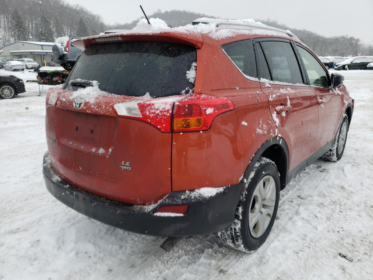 Photo 4 from auction – 2015 TOYOTA RAV 4 with VIN JTMBFREV7FJ033886