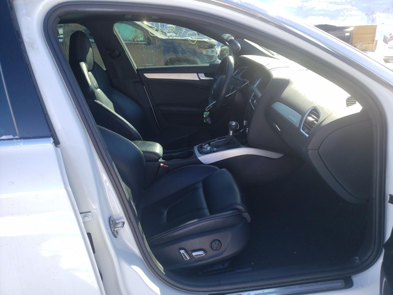 Photo 5 from auction – 2015 AUDI S4 PREMIUM with VIN WAUBGAFL1FA060395