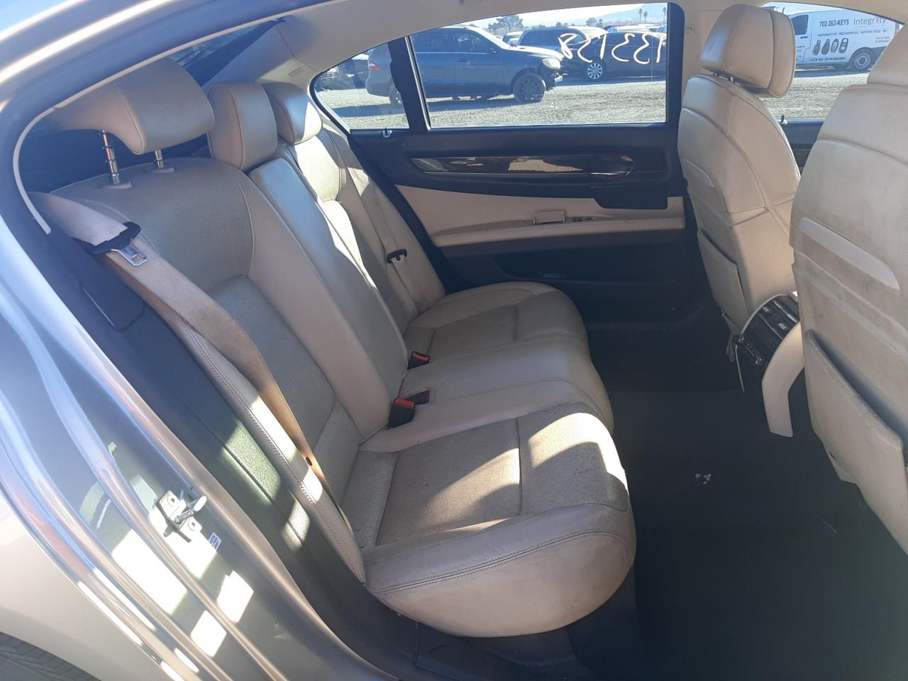 Photo 6 from auction – 2010 BMW 750 LI with VIN WBAKB8C59ACY62977
