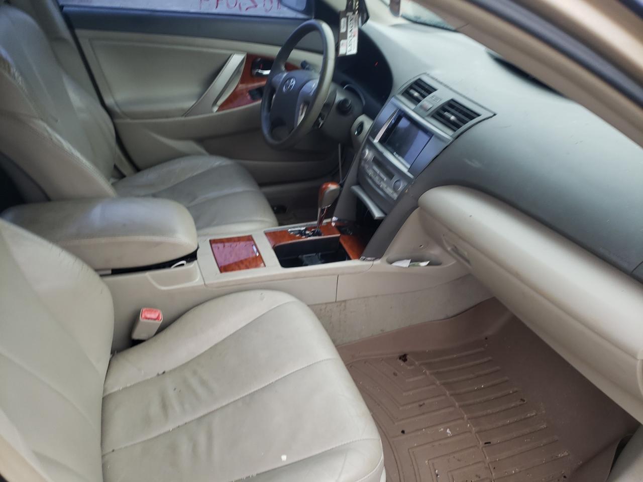 Photo 5 from auction – 2010 TOYOTA CAMRY BASE with VIN 4T4BF3EK8AR043063