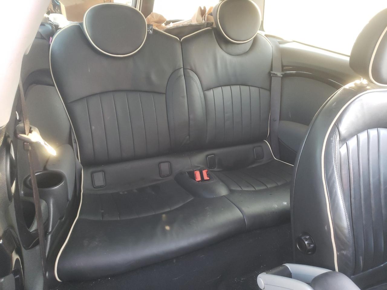 Photo 6 from auction – 2008 MINI COOPER S C with VIN WMWMM33508TP87828