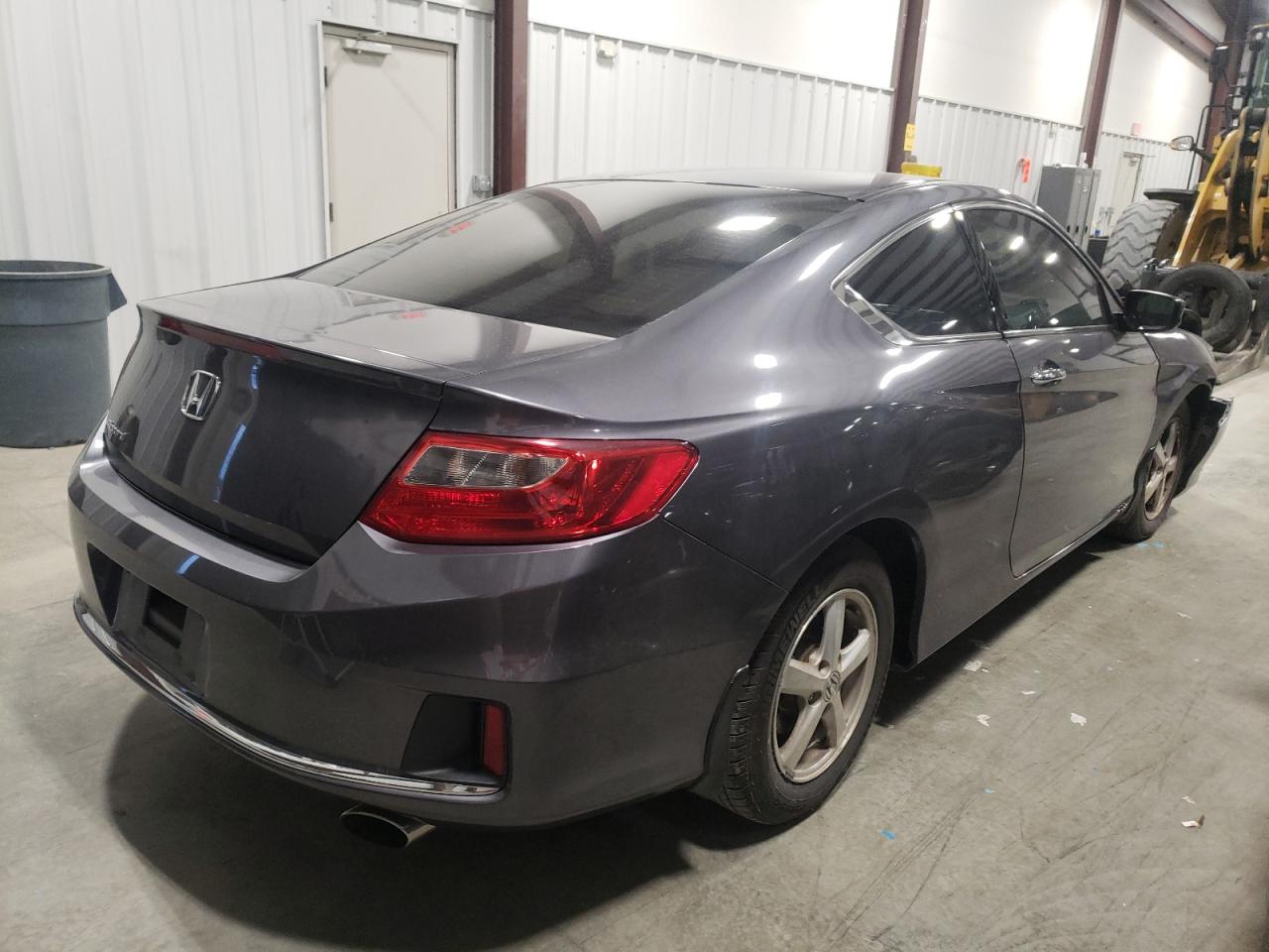 Photo 4 from auction – 2014 HONDA ACCORD with VIN 1HGCT1B30EA000942