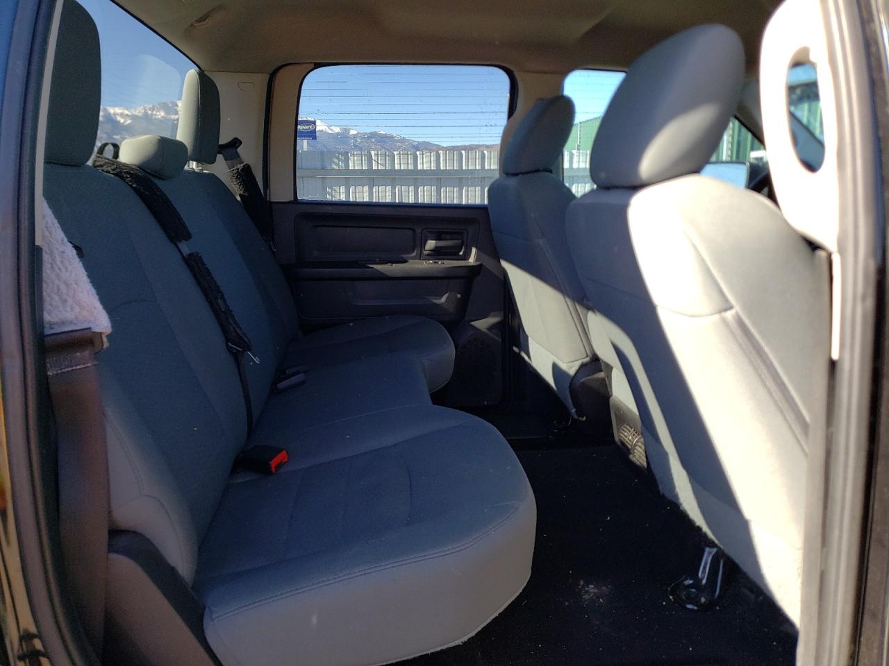 Photo 6 from auction – 2015 RAM 1500 ST with VIN 1C6RR6KT1FS605219