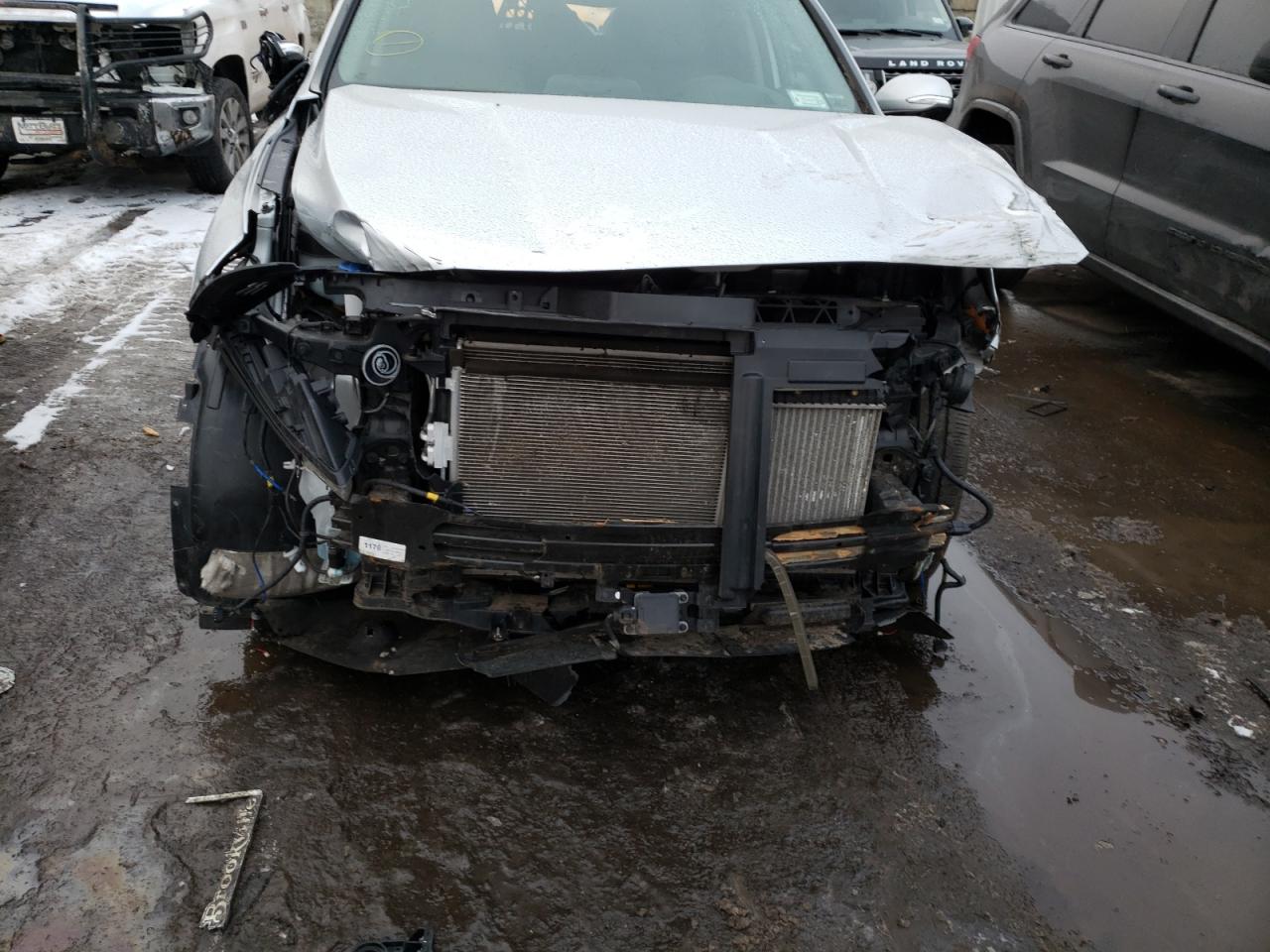 Photo 9 from auction – 2019 HYUNDAI SANTA FE L with VIN 5NMS5CAA3KH020538