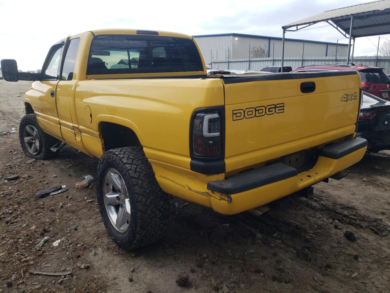 Photo 3 from auction – 2000 DODGE RAM 1500 with VIN 1B7HF13Z2YJ153051
