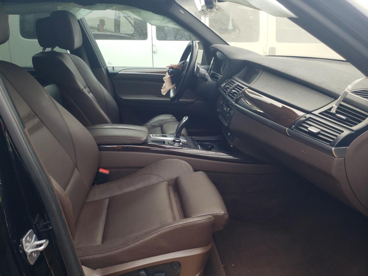 Photo 5 from auction – 2013 BMW X5 XDRIVE3 with VIN 5UXZV4C54D0E00352