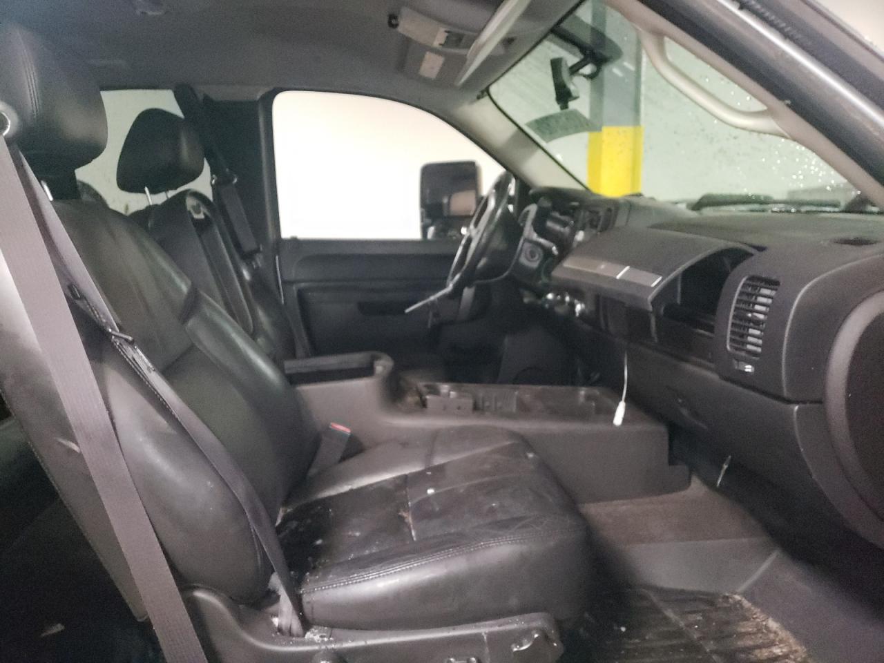 Photo 5 from auction – 2013 GMC SIERRA K15 with VIN 1GTR2VE78DZ334380