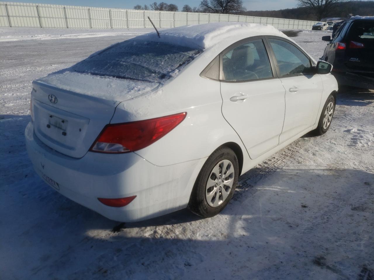 Photo 4 from auction – 2016 HYUNDAI ACCENT SE with VIN KMHCT4AE1GU129787