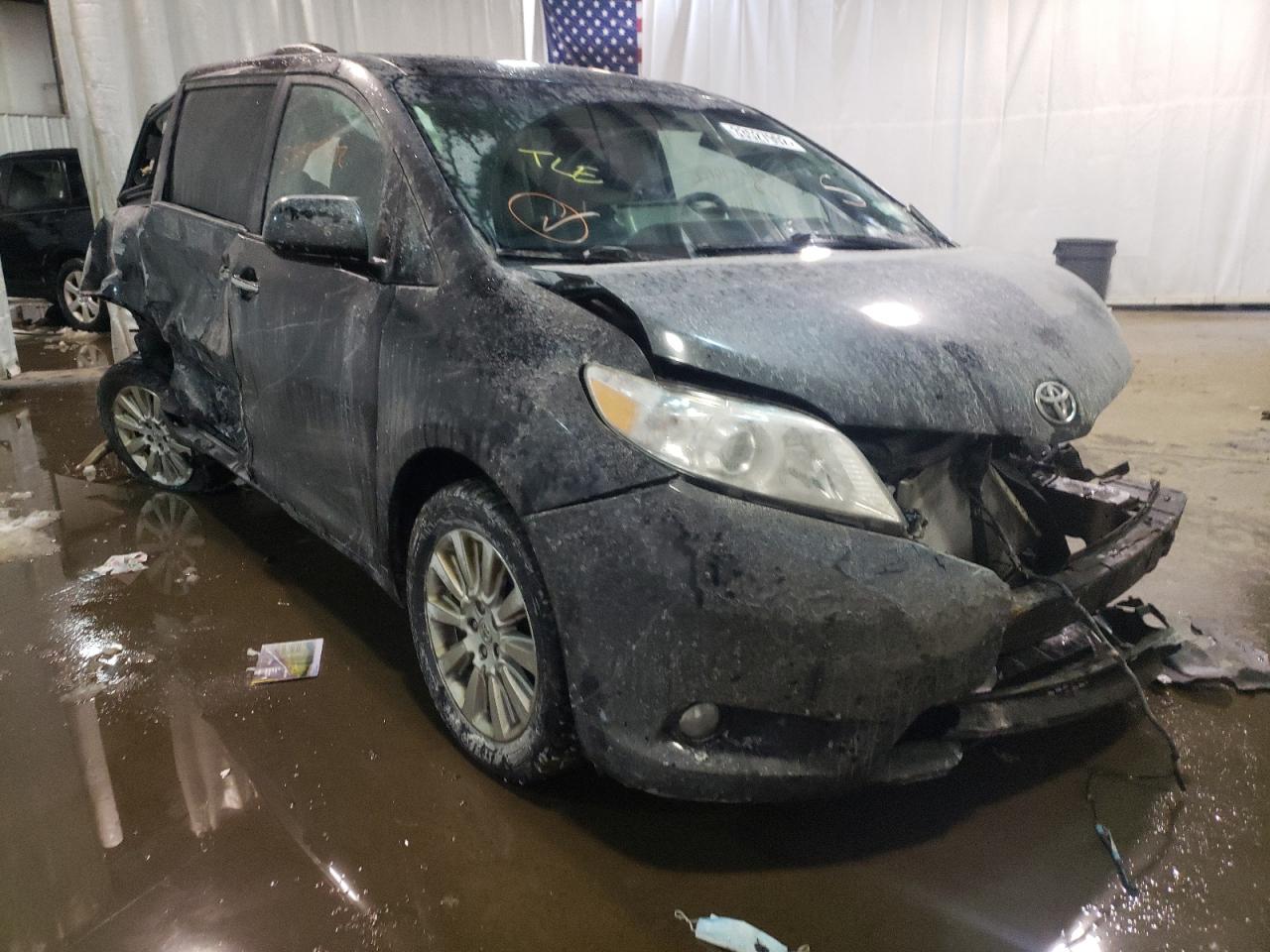 Photo 1 from auction – 2015 TOYOTA SIENNA XLE with VIN 5TDDK3DC6FS123311