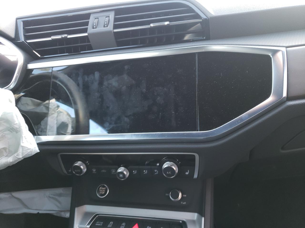 Photo 9 from auction – 2021 AUDI Q3 PREMIUM with VIN WA1EECF30M1042141