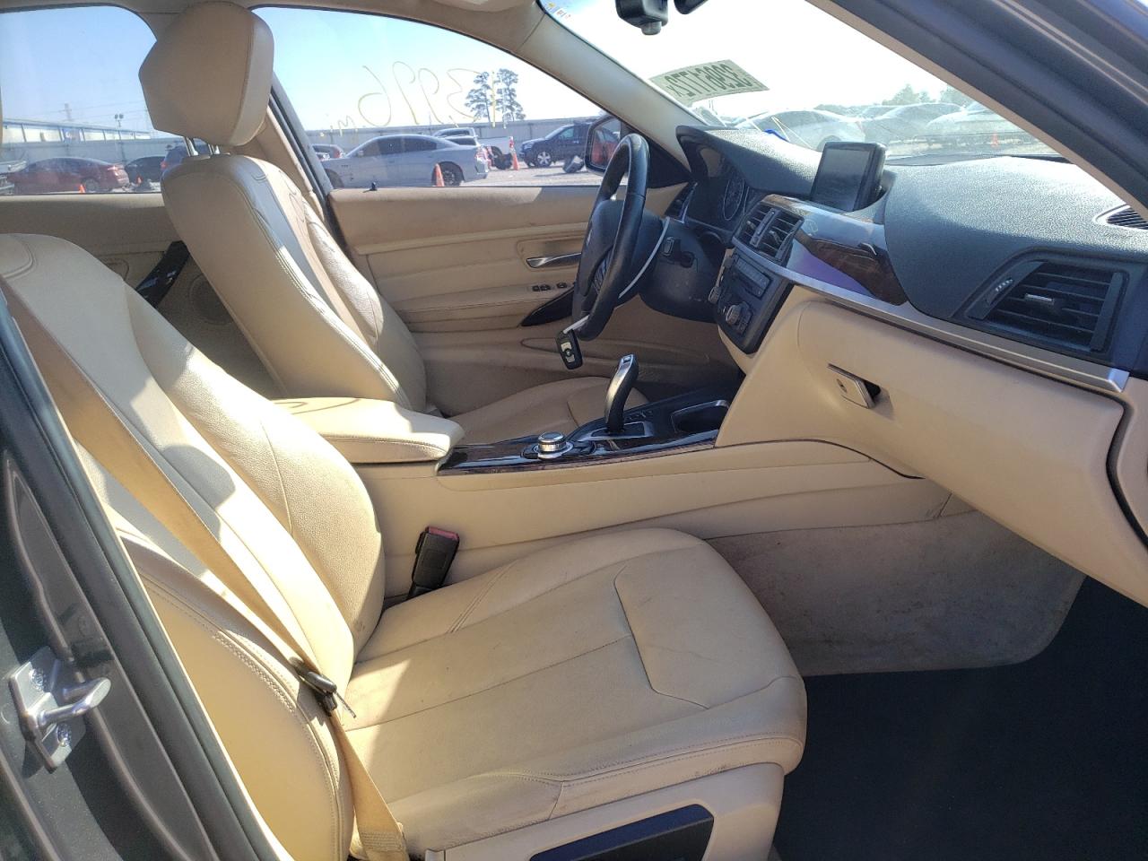 Photo 5 from auction – 2013 BMW 328 I SULE with VIN WBA3C1C57DF439813
