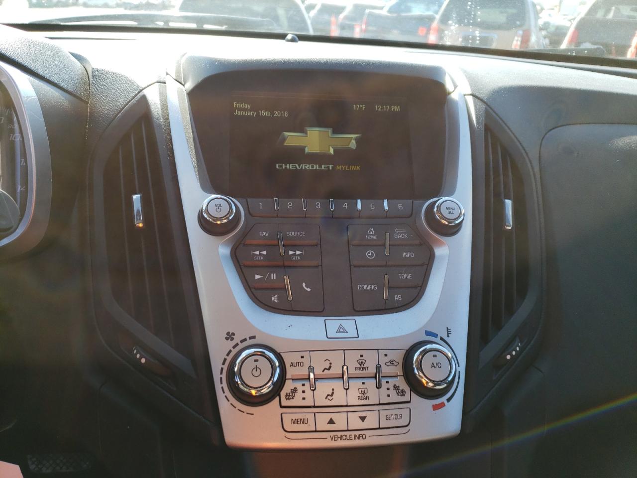 Photo 9 from auction – 2017 CHEVROLET EQUINOX LT with VIN 2GNALCEK8H6233111
