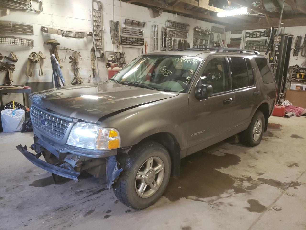 Photo 2 from auction – 2004 FORD EXPLORER X with VIN 1FMZU73E14UC00245