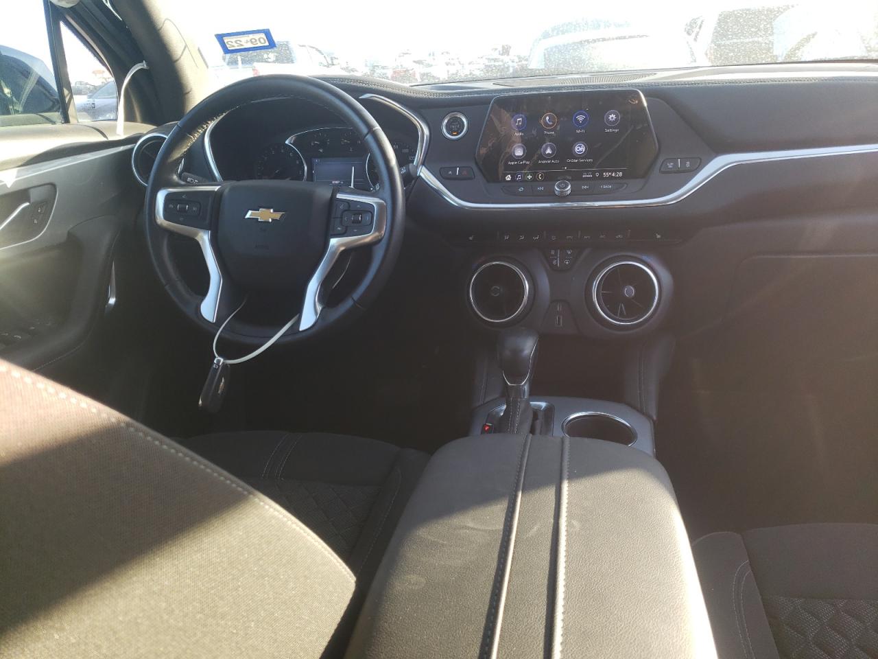 Photo 9 from auction – 2020 CHEVROLET BLAZER 1LT with VIN 3GNKBBRAXLS692296