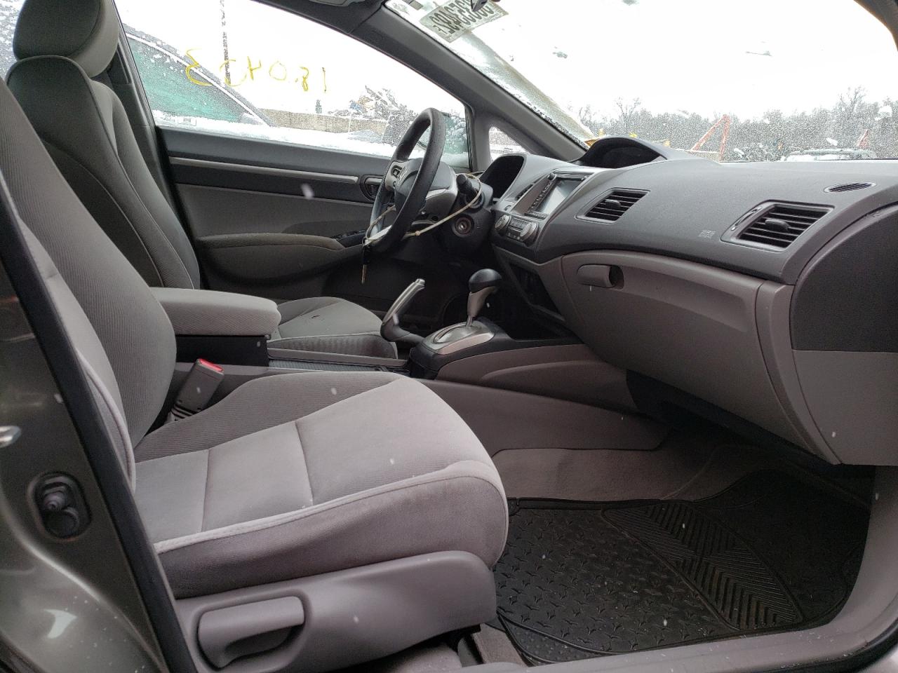 Photo 5 from auction – 2008 HONDA CIVIC EX with VIN 2HGFA16838H515108