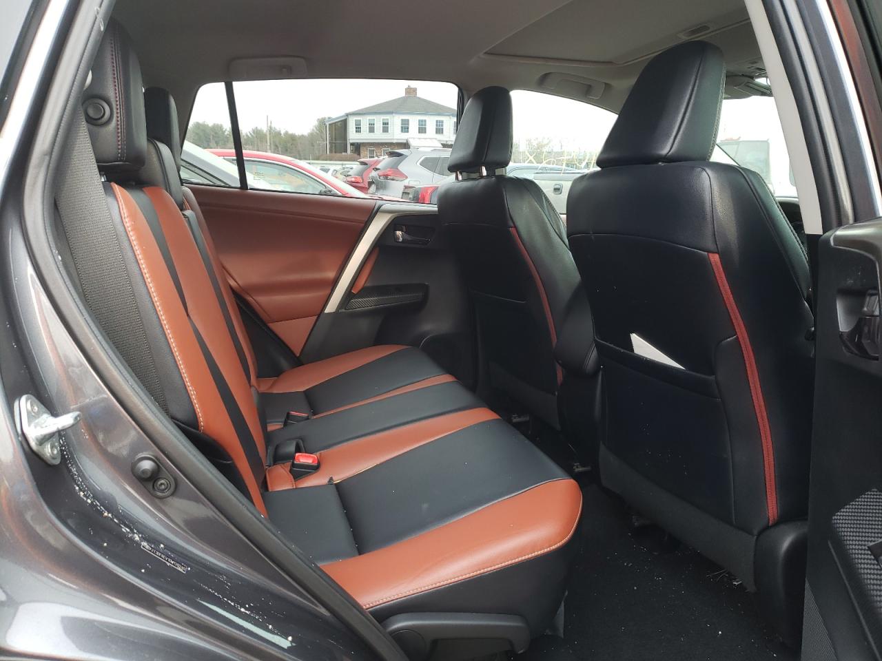 Photo 6 from auction – 2013 TOYOTA RAV4 LIMIT with VIN 2T3DFREV1DW120240