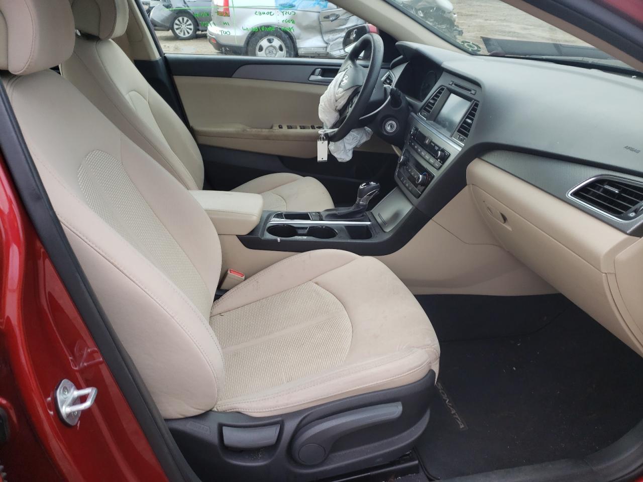 Photo 5 from auction – 2016 HYUNDAI SONATA SE with VIN 5NPE24AF4GH309221