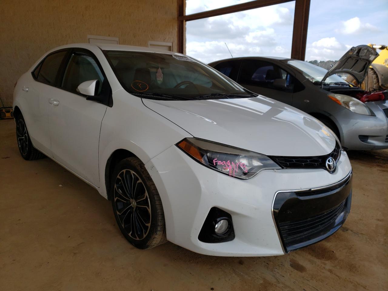 TOYOTA COROLLA L 2014 con VIN 5YFBURHEXEP002496 - Foto de la subasta