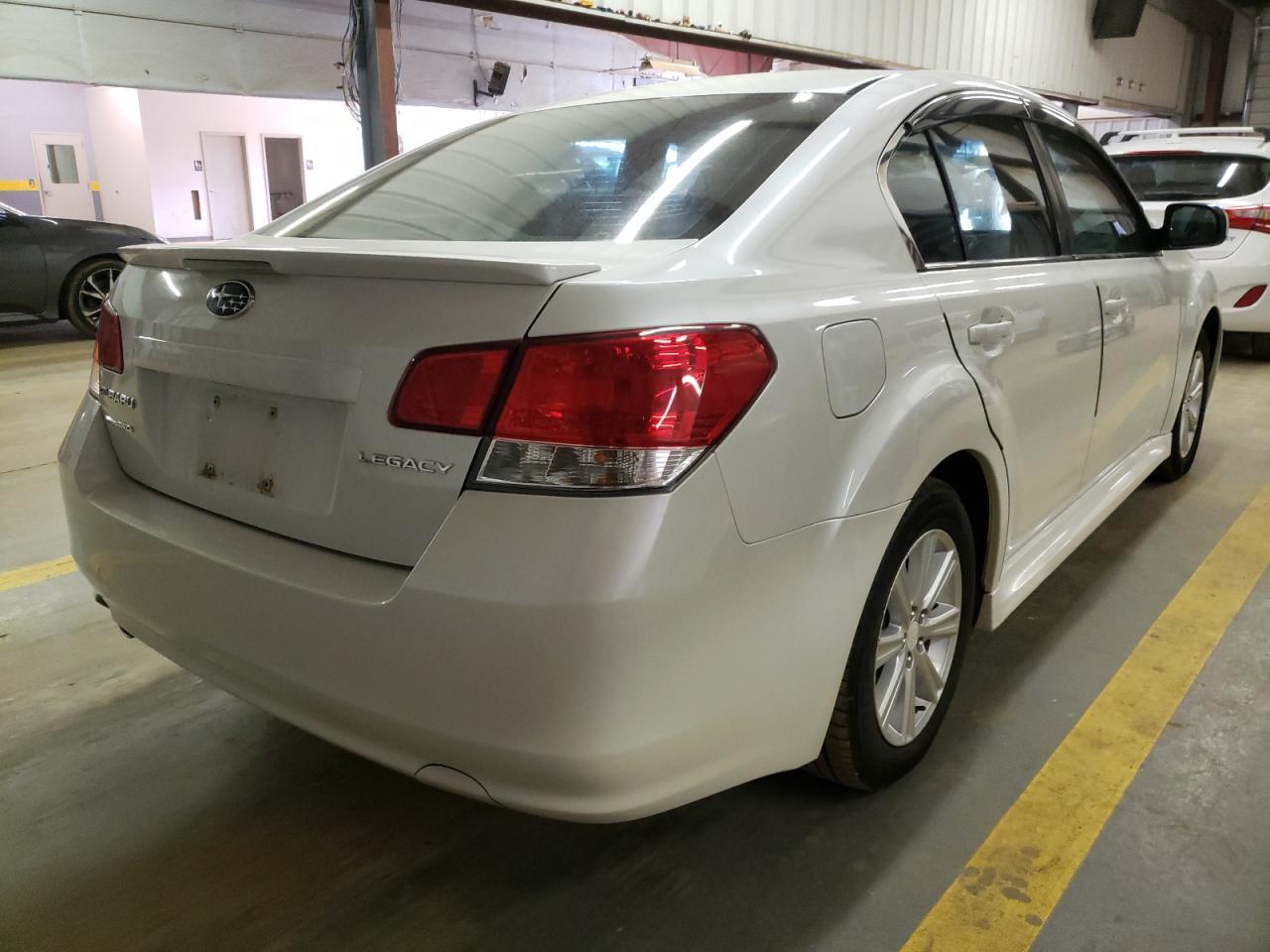 Photo 4 from auction – 2010 SUBARU LEGACY 2.5 with VIN 4S3BMCC63A3231747