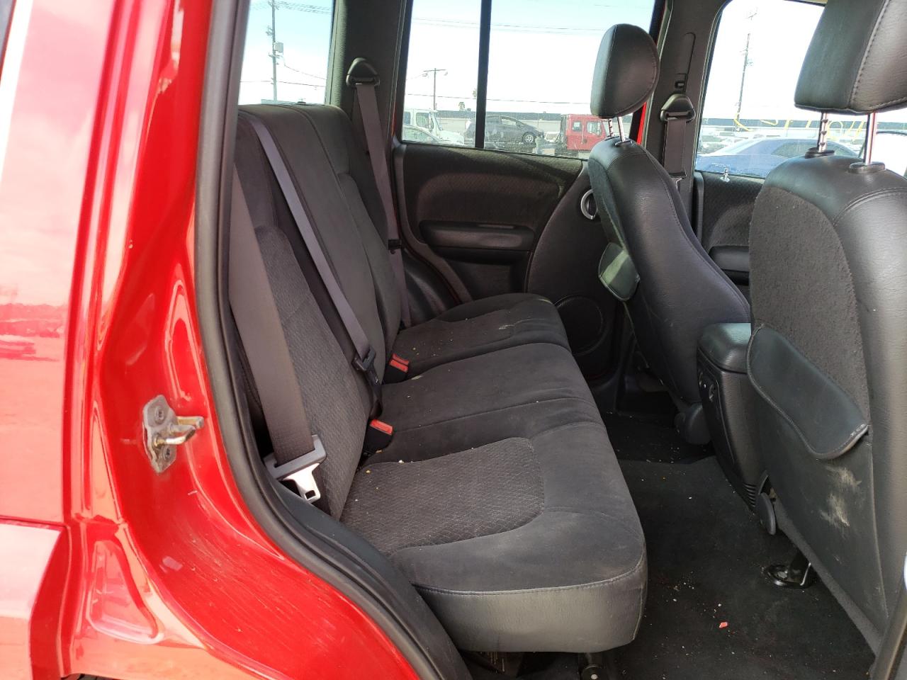 Photo 6 from auction – 2002 JEEP LIBERTY LI with VIN 1J4GL58K62W131291