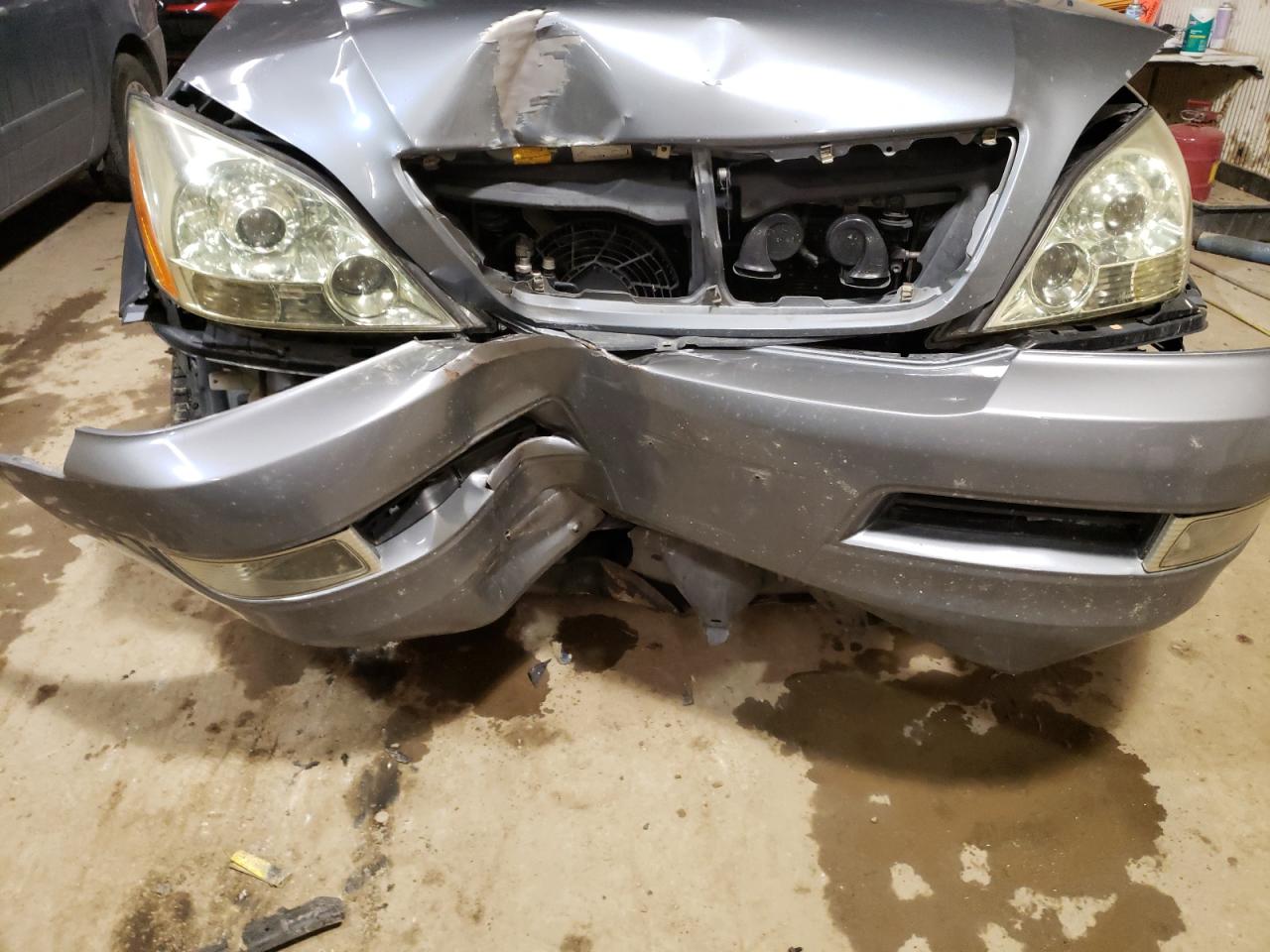 Photo 9 from auction – 2004 LEXUS GX 470 with VIN JTJBT20X840050897