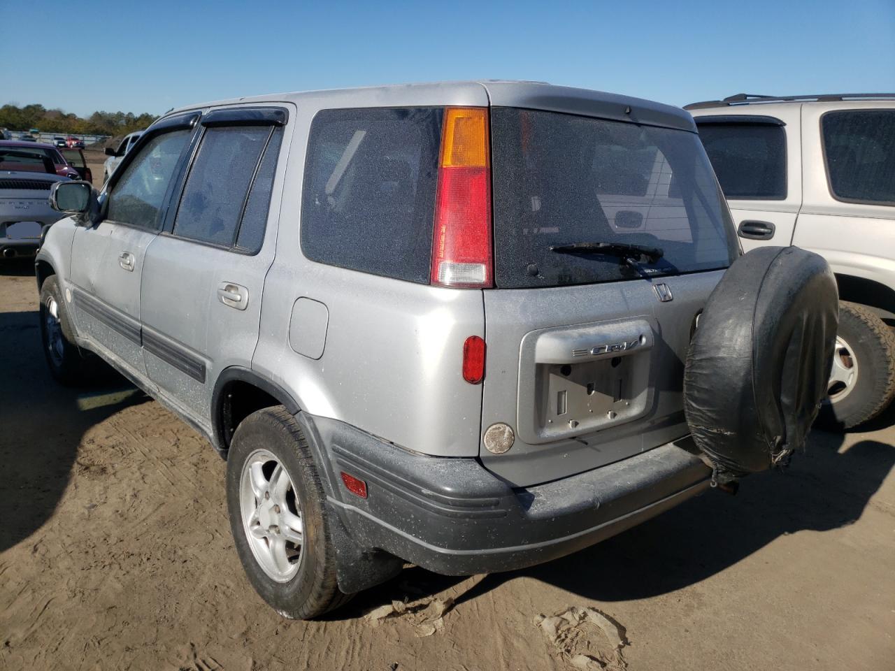 Photo 3 from auction – 1999 HONDA CR-V EX with VIN JHLRD1860XC008735
