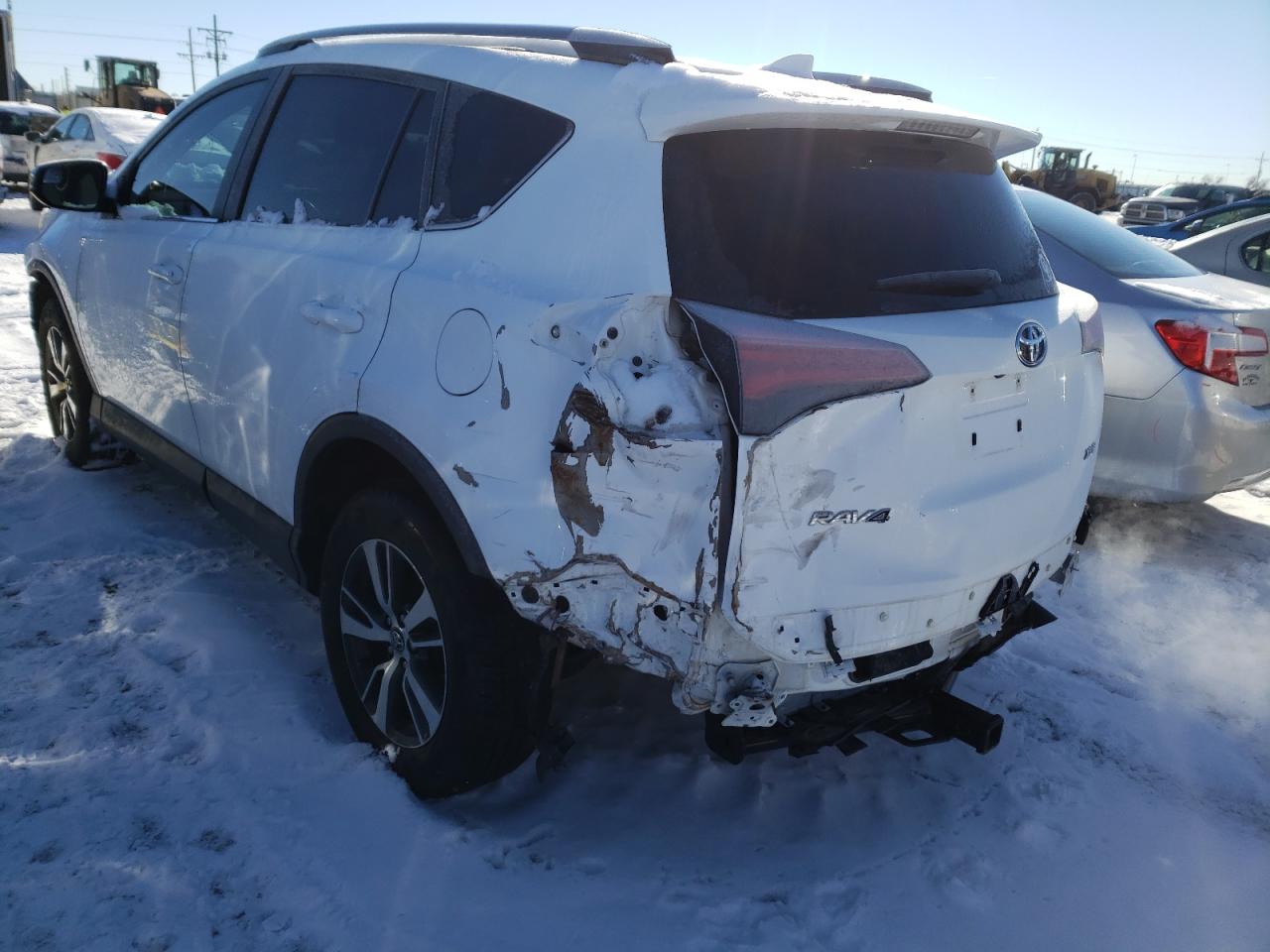 Photo 3 from auction – 2017 TOYOTA RAV4 XLE with VIN 2T3WFREV4HW355648