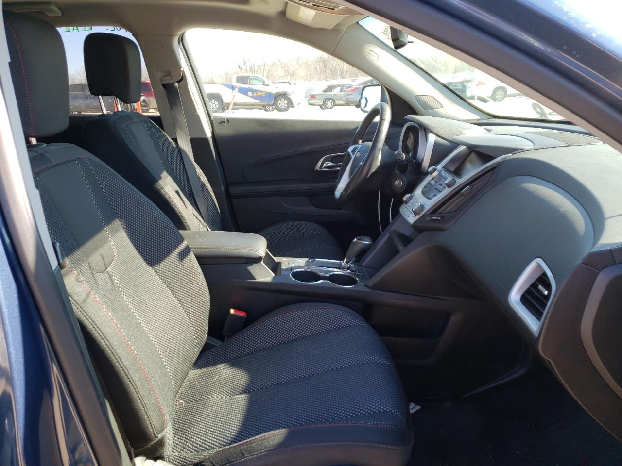 Photo 5 from auction – 2017 CHEVROLET EQUINOX LT with VIN 2GNALCEK8H6233111