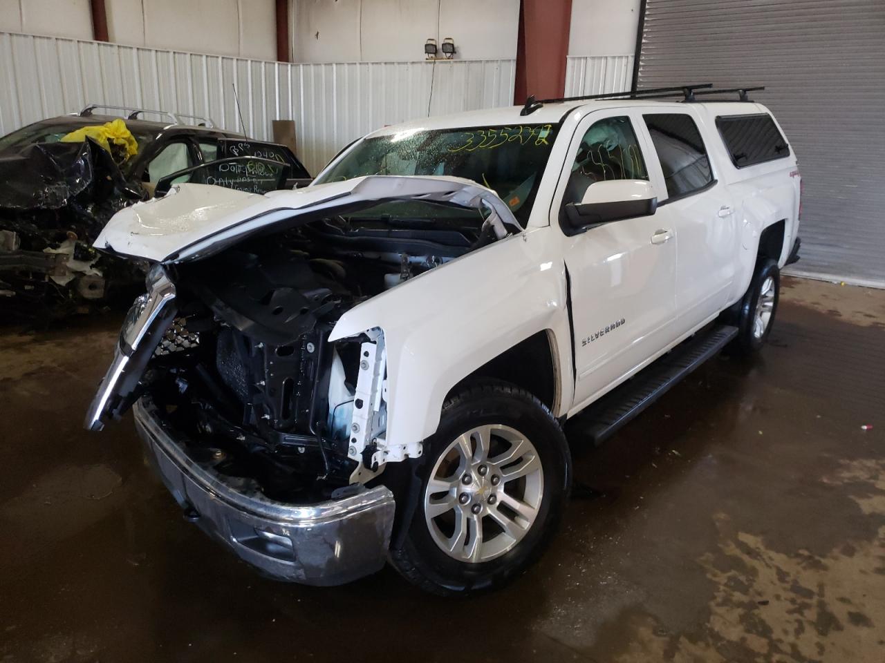 Photo 2 from auction – 2015 CHEVROLET SILVERADO with VIN 3GCUKREC1FG535376
