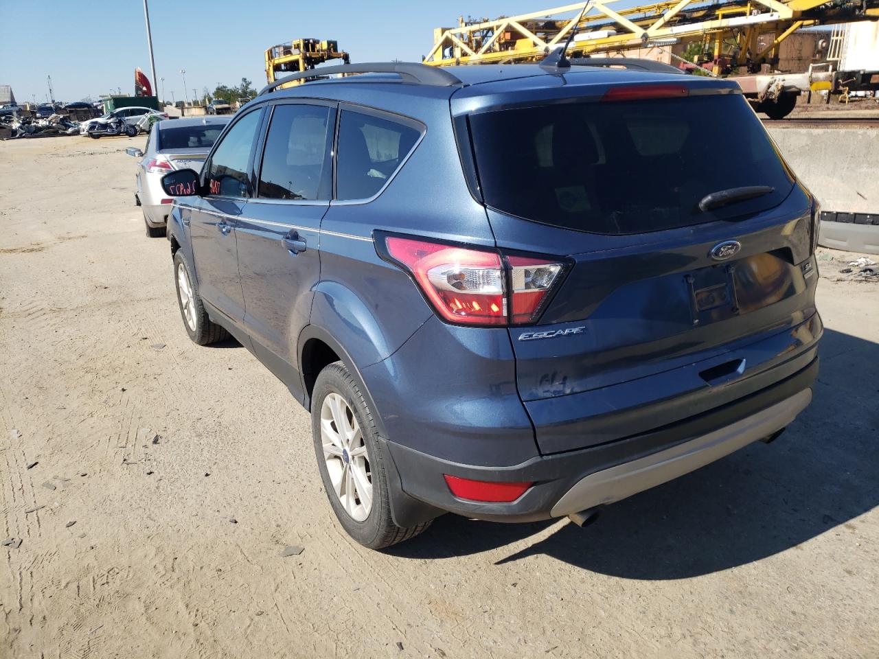 Photo 3 from auction – 2018 FORD ESCAPE SE with VIN 1FMCU0GD9JUC00648