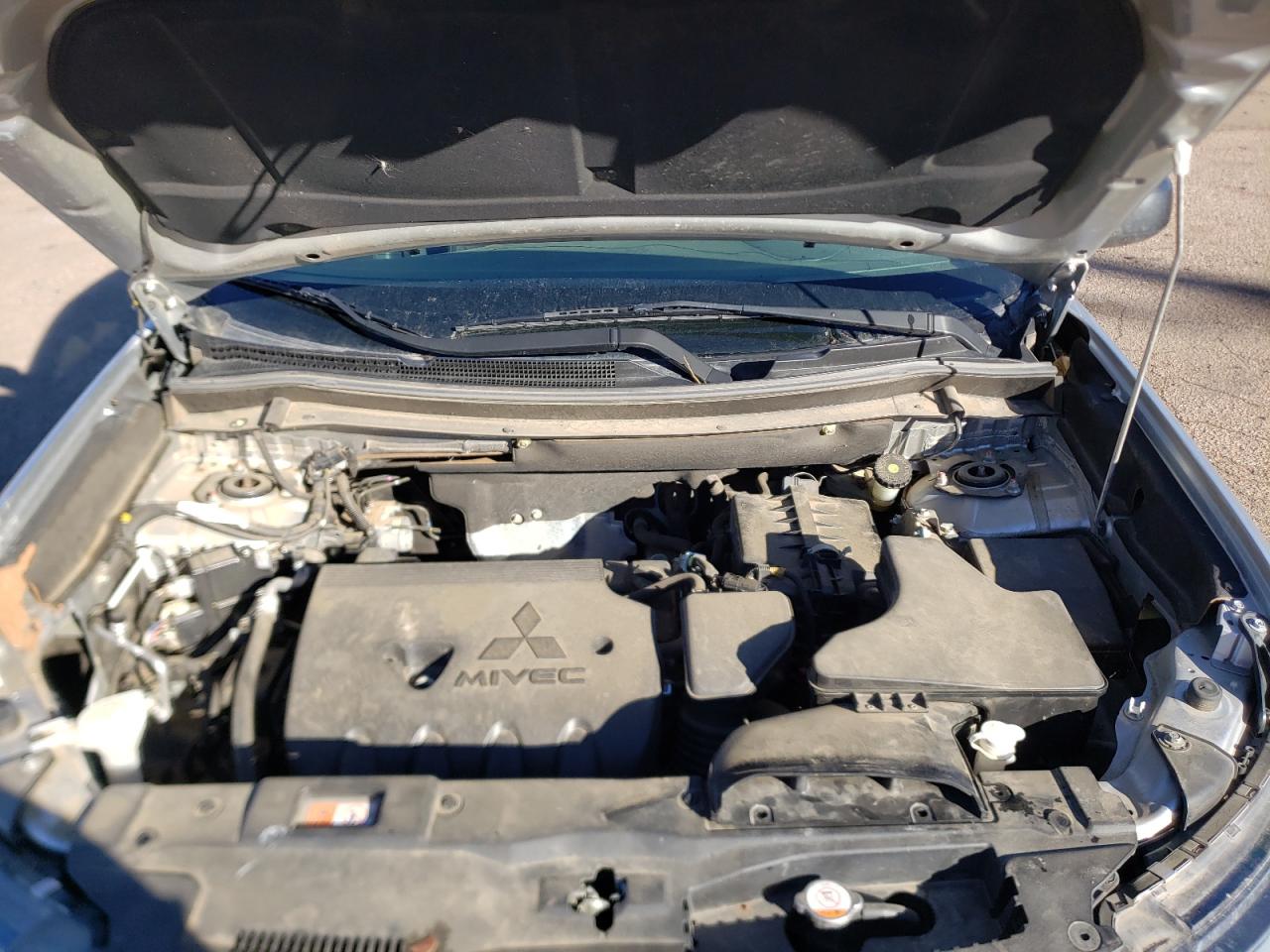 Photo 7 from auction – 2018 MITSUBISHI OUTLANDER with VIN JA4AD2A35JZ053104