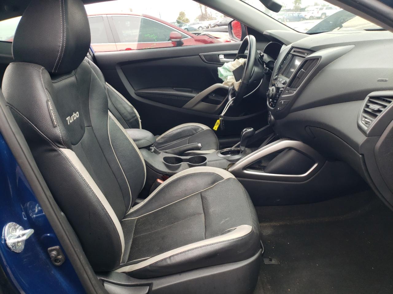 Photo 5 from auction – 2015 HYUNDAI VELOSTER T with VIN KMHTC6AE2FU244666