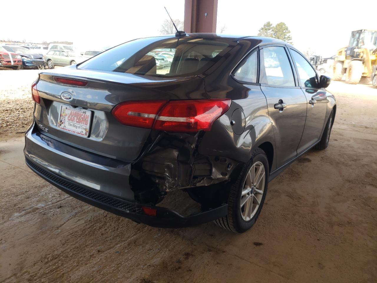 Photo 4 from auction – 2015 FORD FOCUS SE with VIN 1FADP3F28FL249795