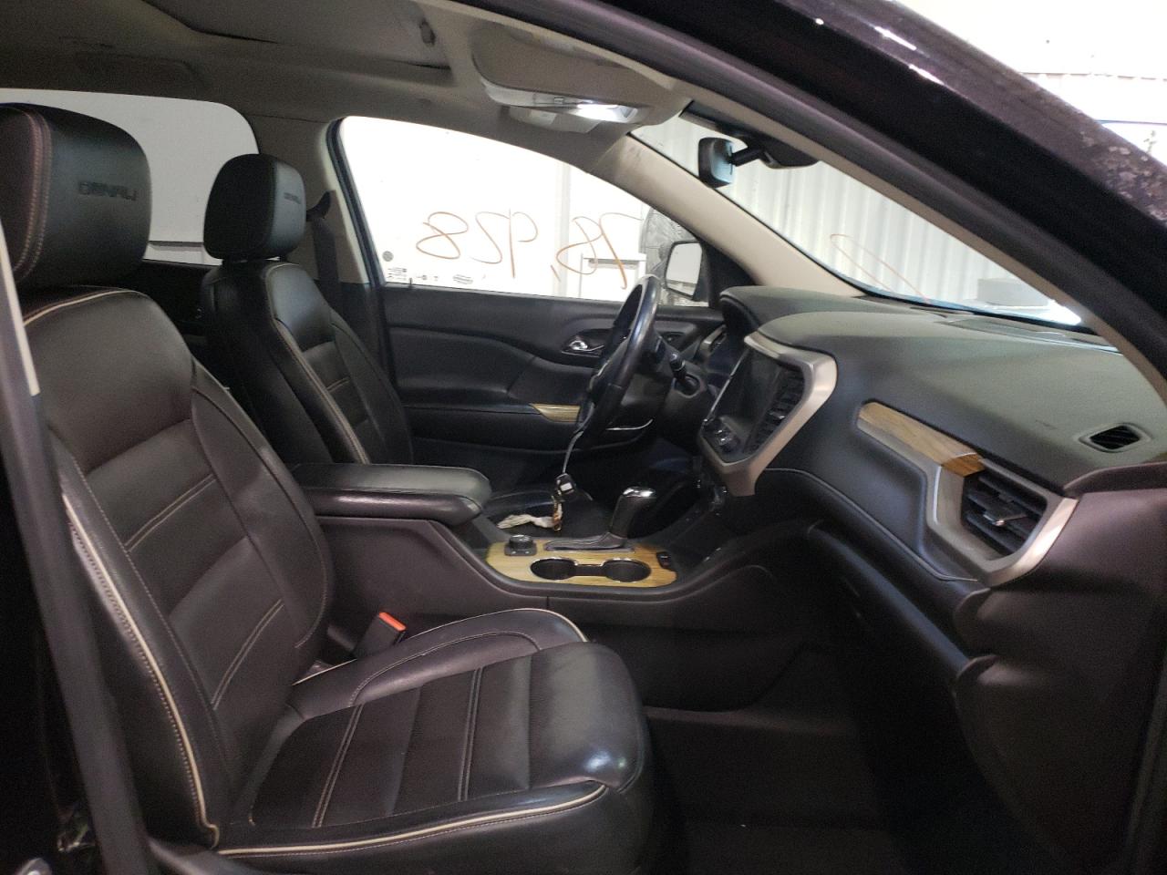 Photo 5 from auction – 2017 GMC ACADIA DEN with VIN 1GKKNXLS6HZ215524