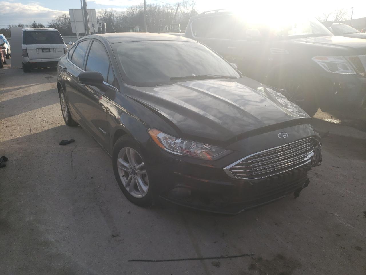 FORD FUSION SE 2018 with VIN 3FA6P0LU6JR287159 - Photo from auction