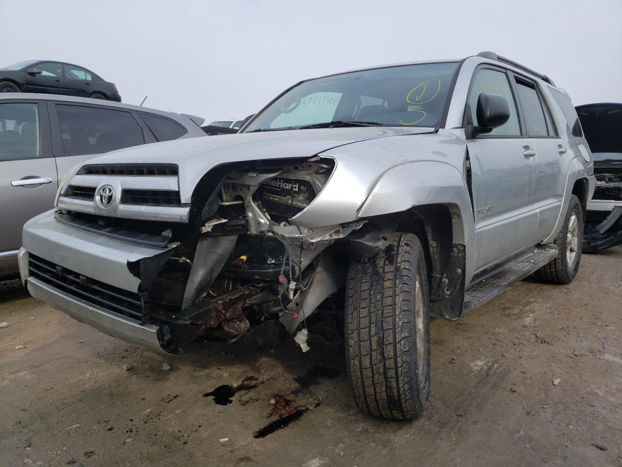 Photo 2 from auction – 2005 TOYOTA 4RUNNER SR with VIN JTEBU14R450060930