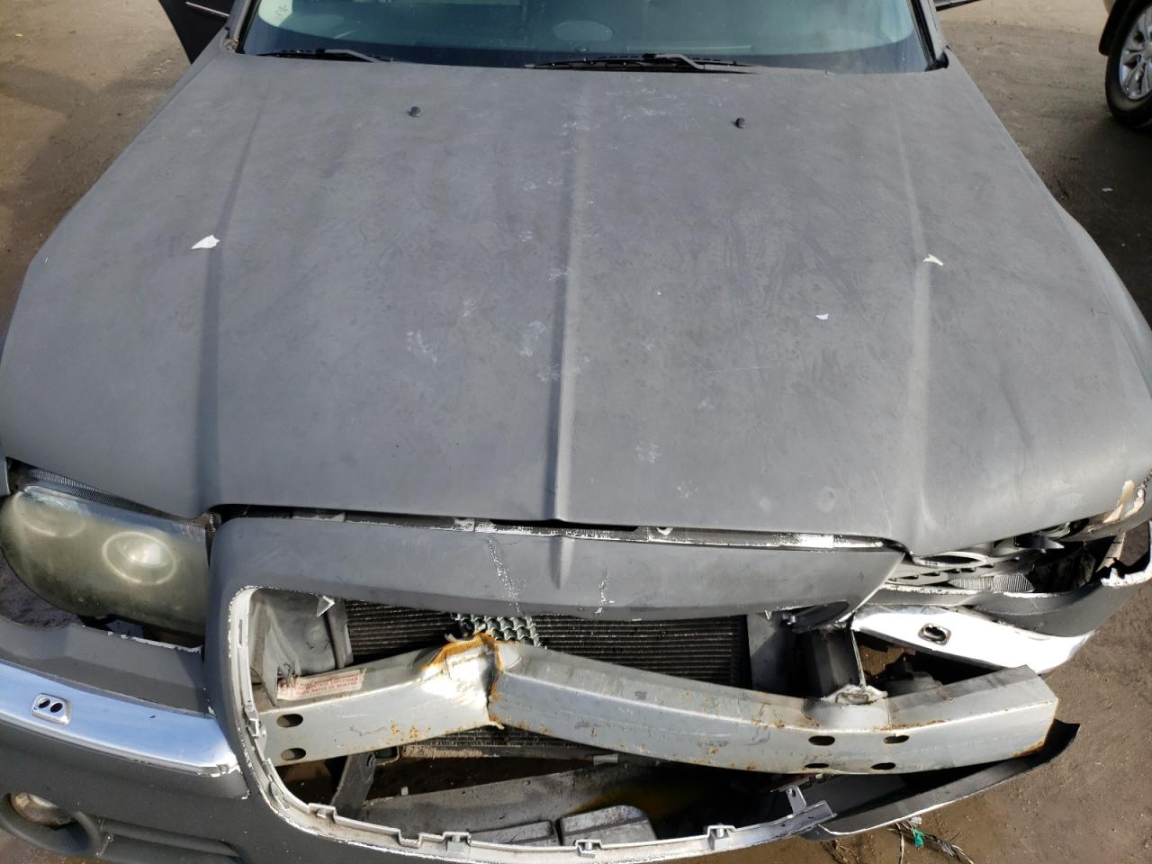 Photo 7 from auction – 2005 CHRYSLER 300C with VIN 2C3AA63H25H149264