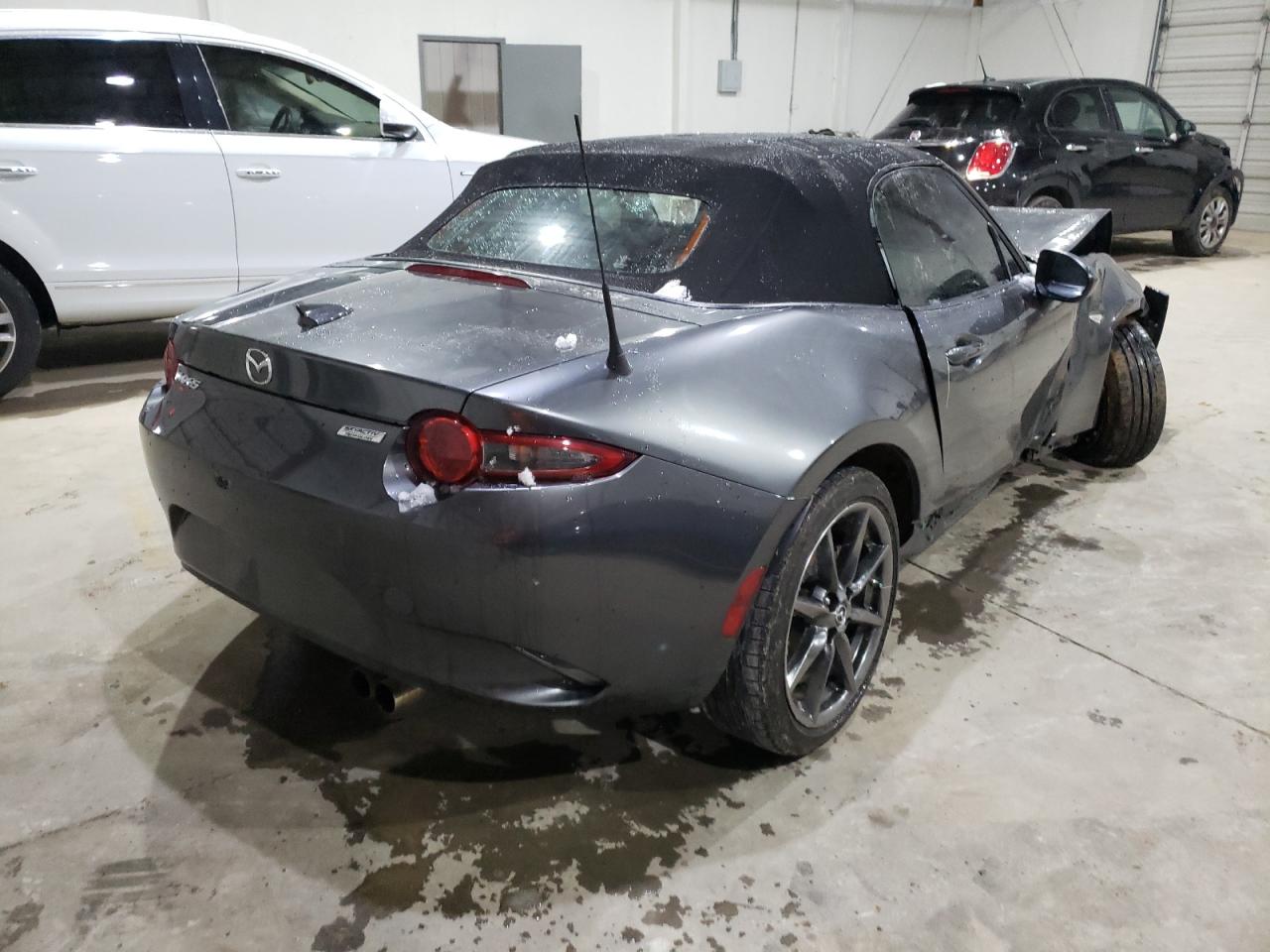 Photo 4 from auction – 2019 MAZDA MX-5 MIATA with VIN JM1NDAD72K0307700
