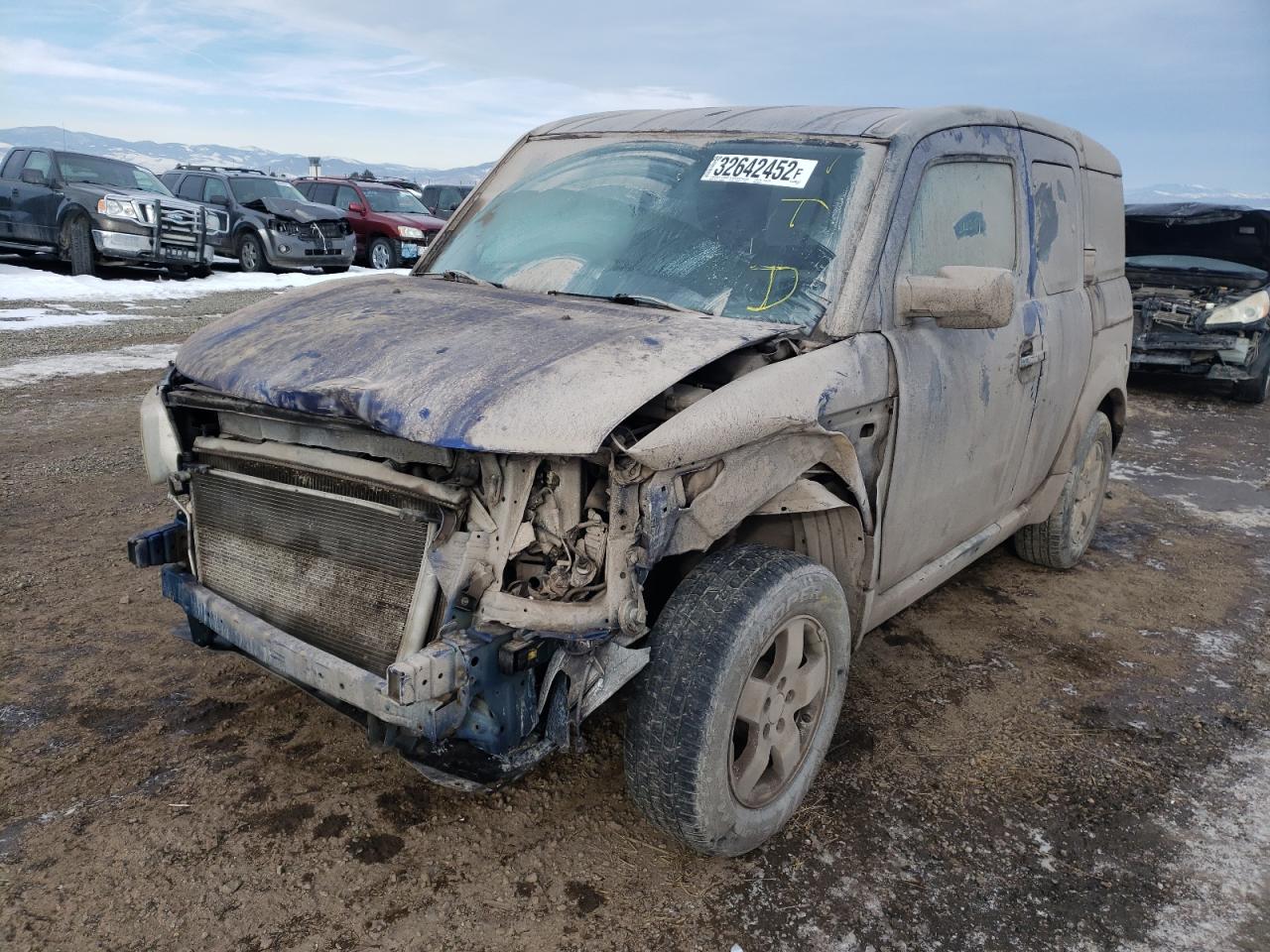 Photo 2 from auction – 2004 HONDA ELEMENT EX with VIN 5J6YH28524L004914
