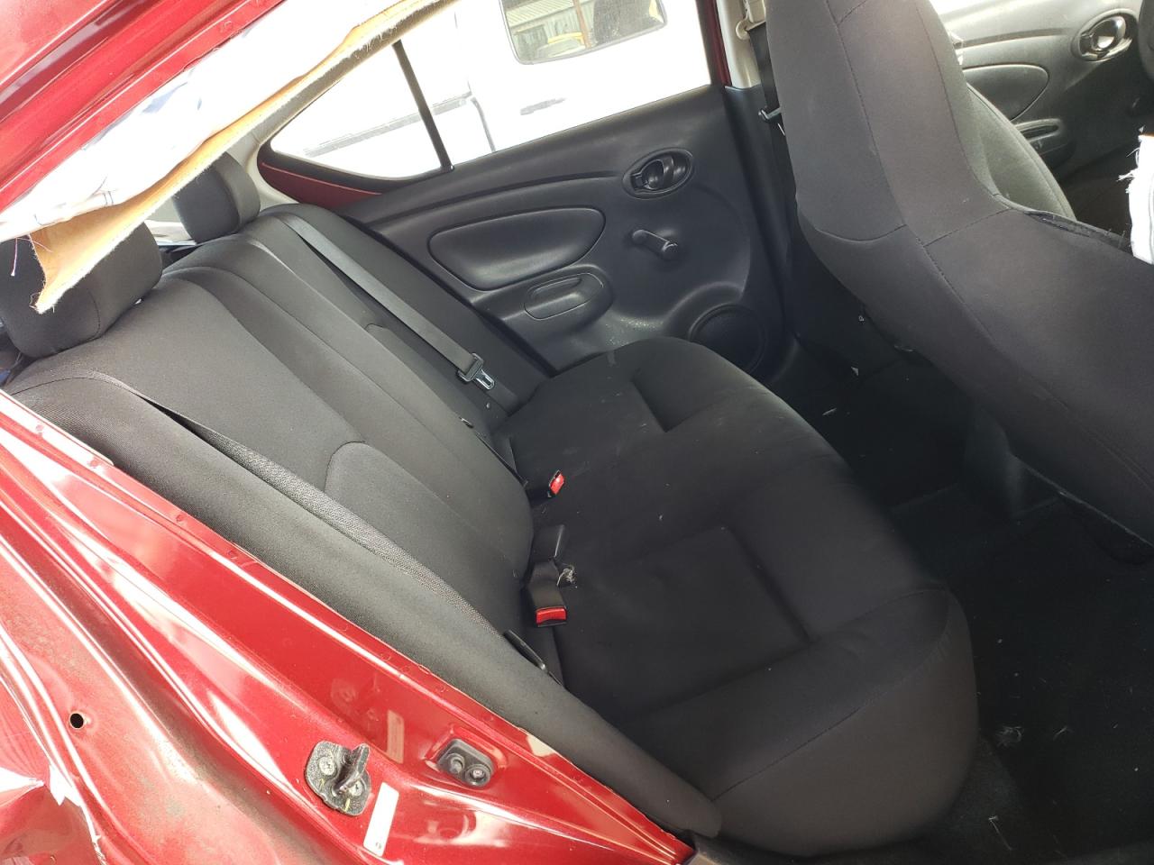Photo 6 from auction – 2016 NISSAN VERSA S with VIN 3N1CN7AP4GL833089
