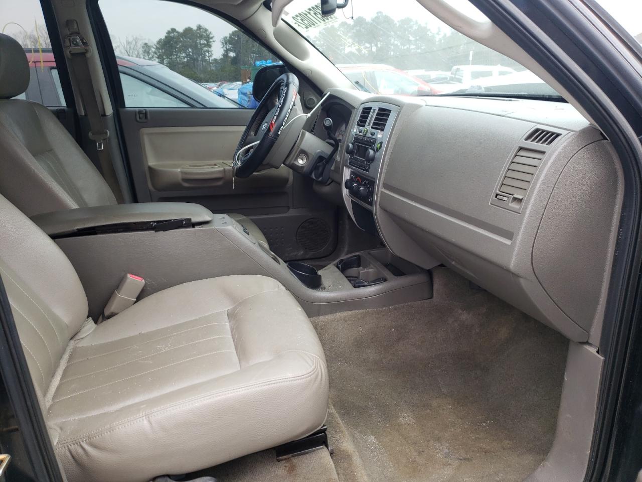 Photo 5 from auction – 2006 DODGE DAKOTA QUA with VIN 1D7HW58N16S639733