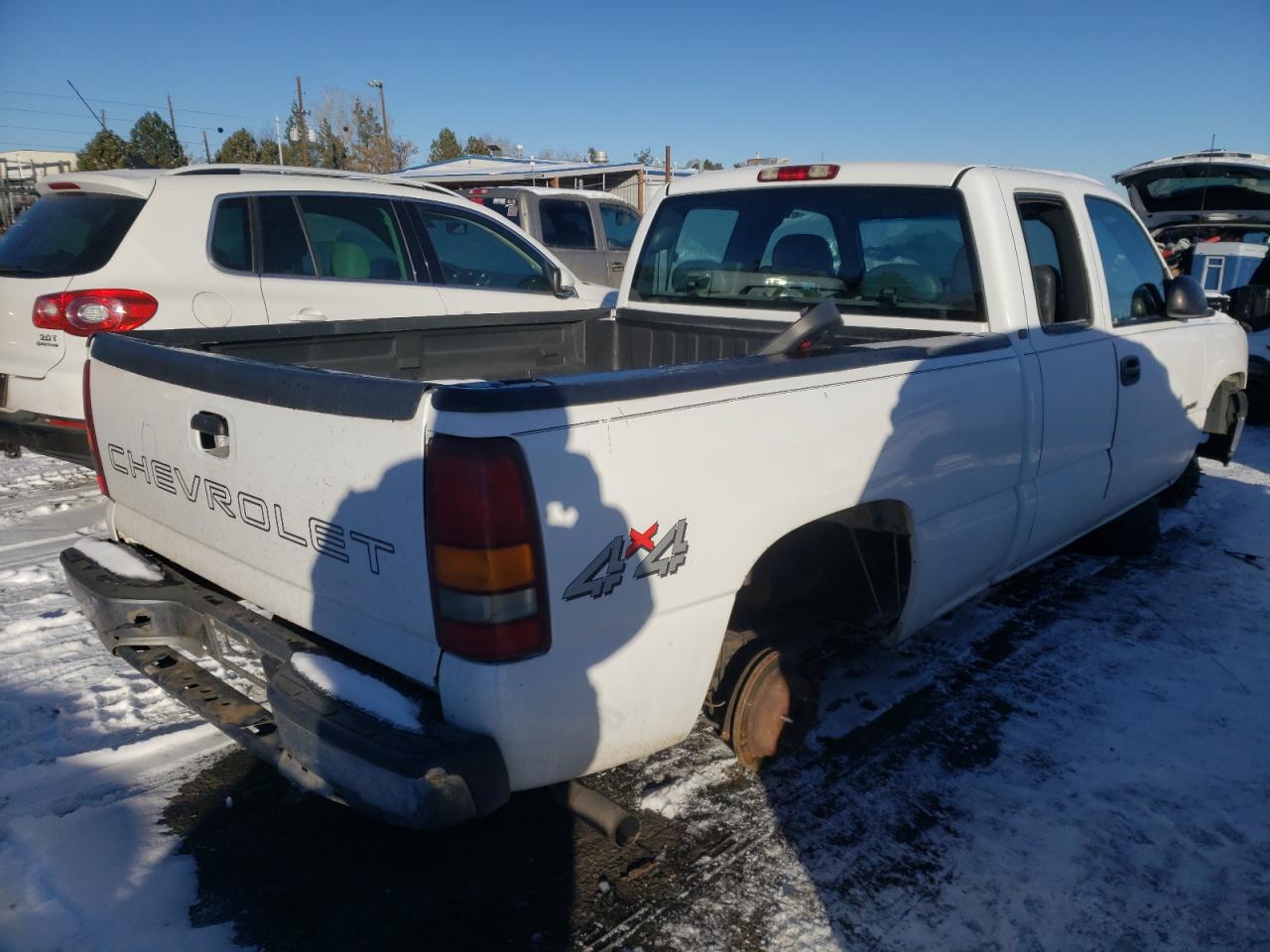 Photo 4 from auction – 2001 CHEVROLET SILVERADO with VIN 1GCEK19V81E279822