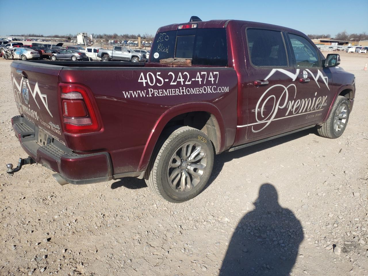 Foto 4 de la subasta – 2021 RAM 1500 LARAM con VIN 1C6SRFJTXMN635883
