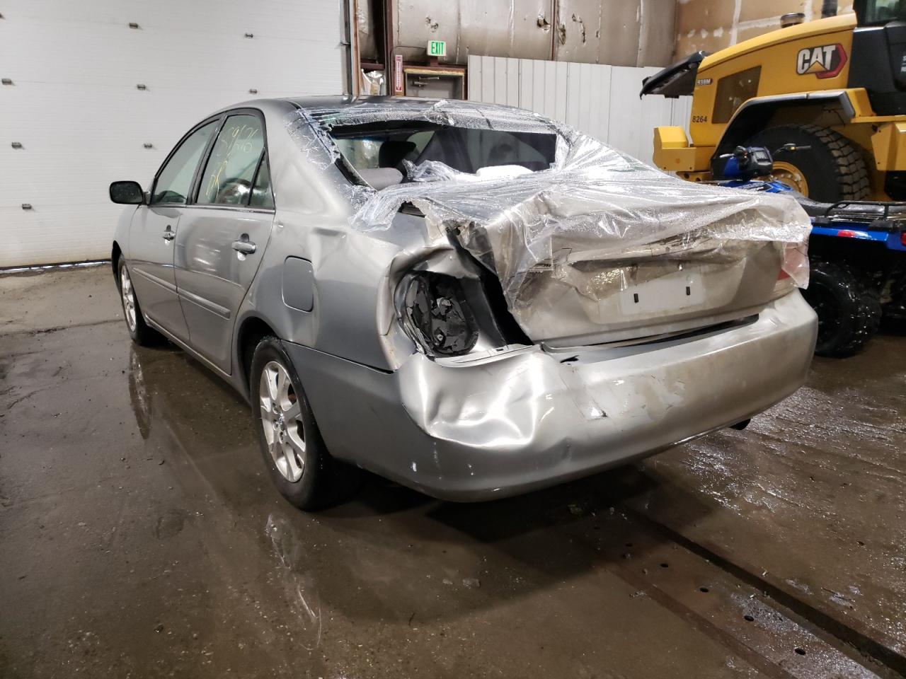 Photo 3 from auction – 2005 TOYOTA CAMRY LE with VIN 4T1BE30K05U979060