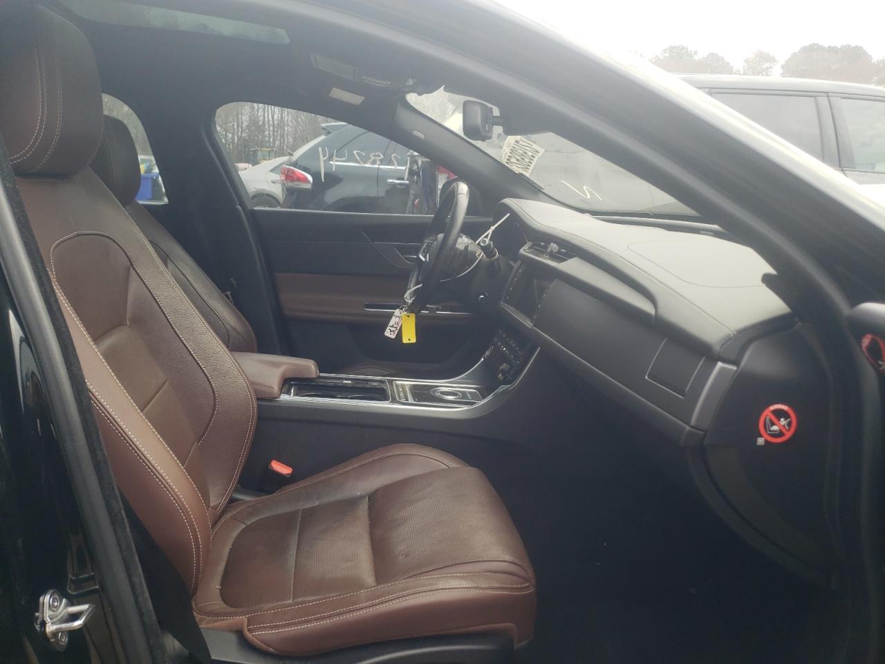 Photo 5 from auction – 2016 JAGUAR XF R - SPO with VIN SAJBF4BV9GCY04797
