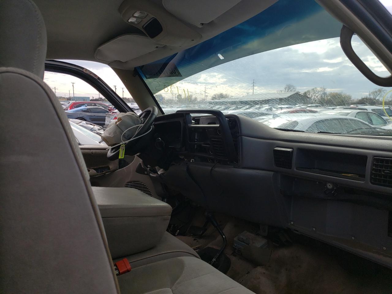 Photo 5 from auction – 1995 DODGE RAM 1500 with VIN 3B7HF13Z3SM111305
