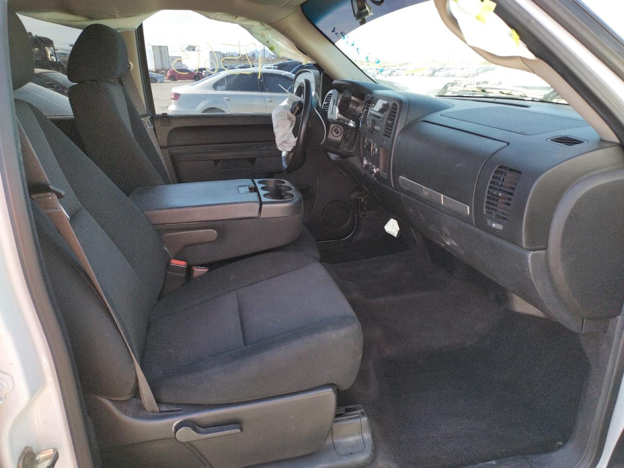 Photo 5 from auction – 2013 CHEVROLET SILVERADO with VIN 3GCPCSE02DG255681