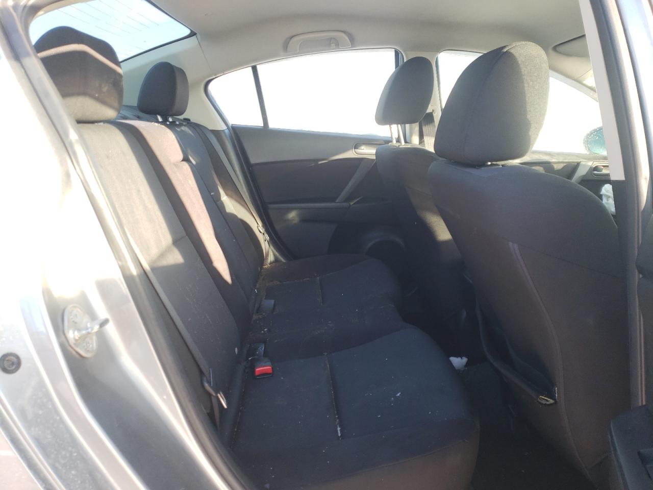 Photo 6 from auction – 2011 MAZDA 3 I with VIN JM1BL1VF3B1356961