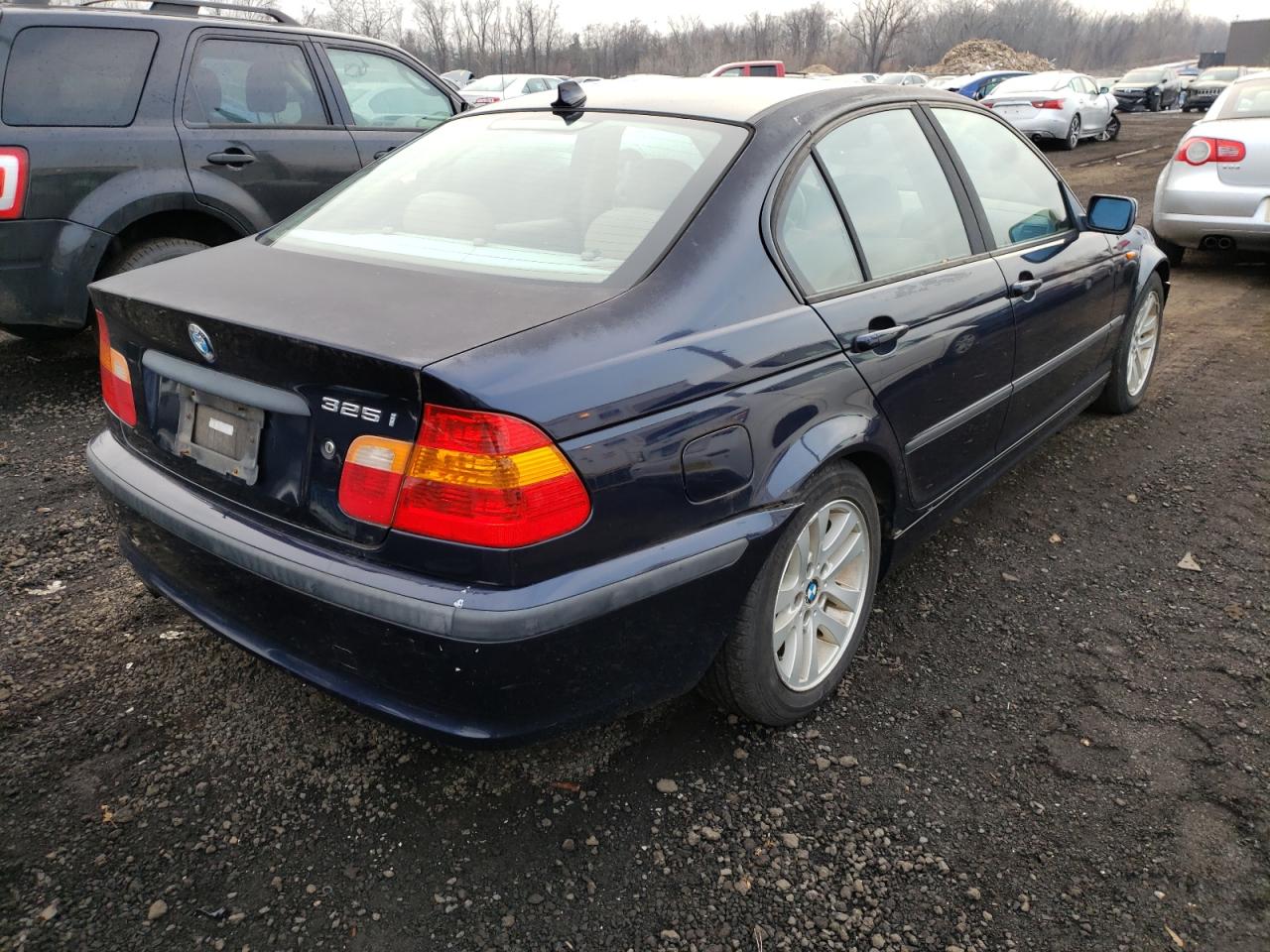 Photo 4 from auction – 2003 BMW 325 I with VIN WBAET374X3NJ24434