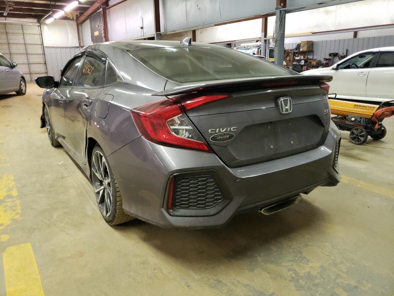 Photo 3 from auction – 2017 HONDA CIVIC SI with VIN 2HGFC1E58HH701339